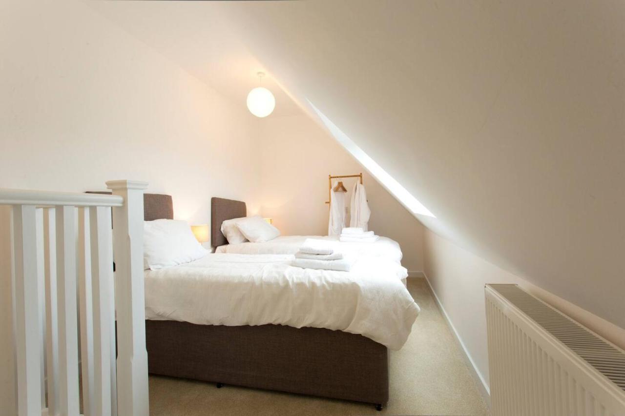 Remarkable 2-Bed Apartment In Culross Esterno foto