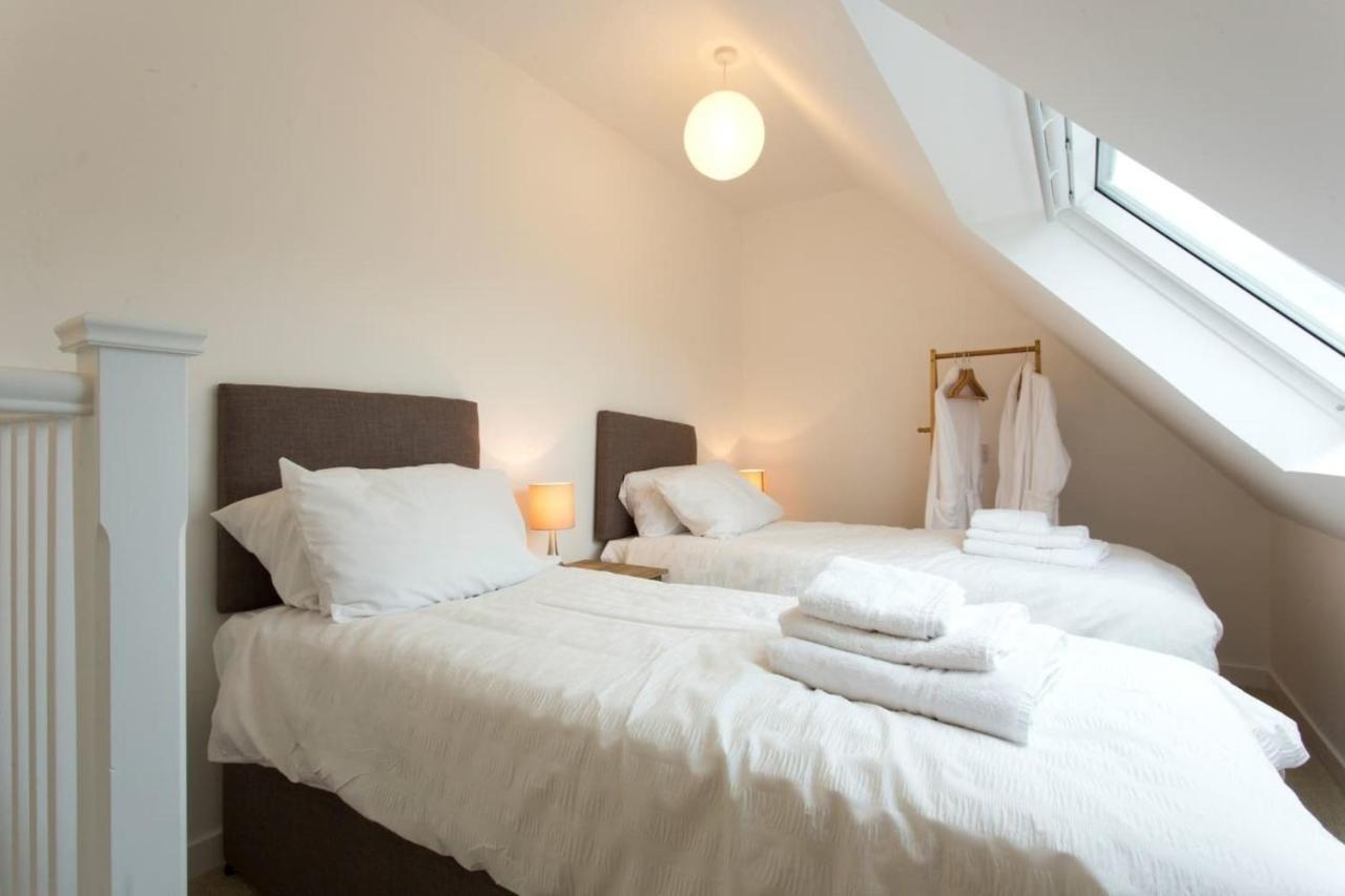 Remarkable 2-Bed Apartment In Culross Esterno foto